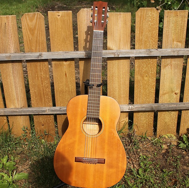 Harmony Classic Guitar 173. Late 1960 s or early 1970 s Natural
