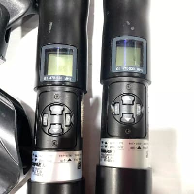 Shure UR4D Dual G1 Wireless Receiver W/ (2)UR2 Handheld Transmitters #2422 (One) image 2