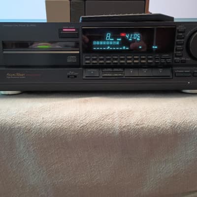 Technics SL P990 cd player in excellent condition - 1990's