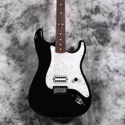 Fender - Limited Edition Tom Delonge Stratocaster® image 5