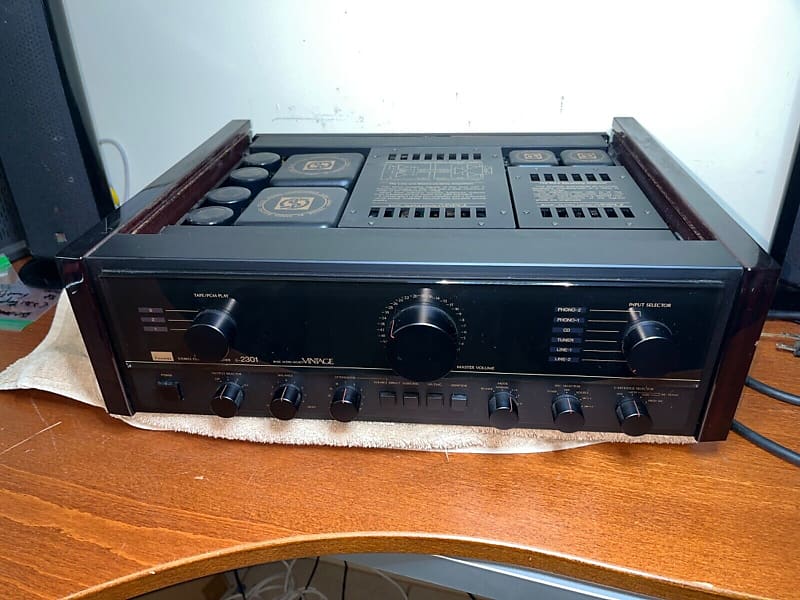 Vintage Sansui C-2301 Preamplifier. Top of the Line, Sounds Stunning!