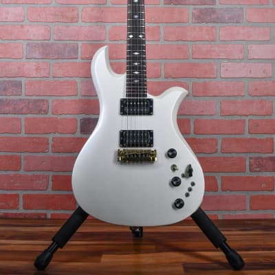 B.C. Rich n.j. warlock 1980's White electric guitar made in