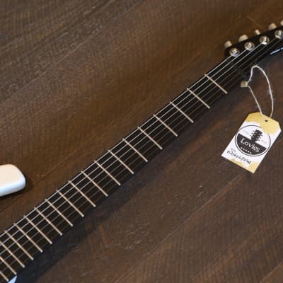 Clean! Parker Guitars USA NiteFly Offset Electric Guitar White + Hard Case Bild 6