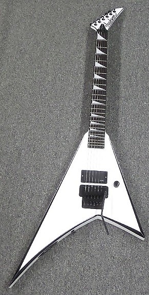 ギター Jackson RR24 Snow white Amazon.com: Jackson Pro Plus Series Rhoads Electric Guitar