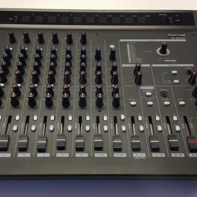M-164UF | 16-channel mixer with effects and USB 2.0