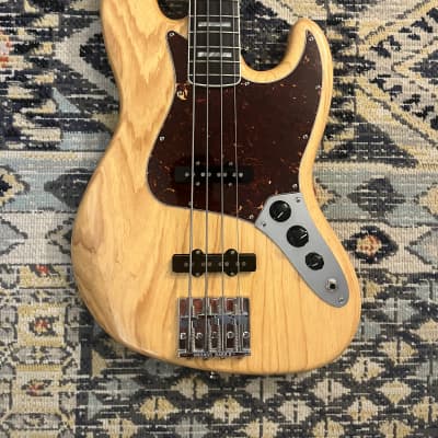 Fender American Vintage '75 Jazz Bass 1999 - 2012 | Reverb