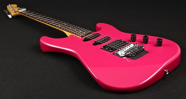 Hot hotsell pink stratocaster