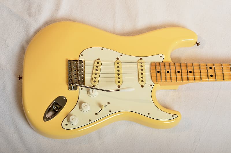 Fender（フェンダー）/Yngwie Malmsteen Stratocaster Scalloped Maple