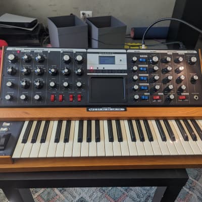 Moog Minimoog Voyager Performer Edition 44-Key Monophonic Synthesizer 2002 - 2015 - Traditional Wood Cabinet