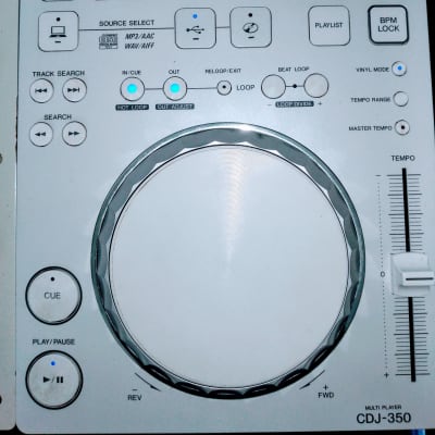 Pioneer DJM-350 / CDJ-350 x2 (Limited Edition White) + Roadcase. *FULL DJ SETUP* image 8