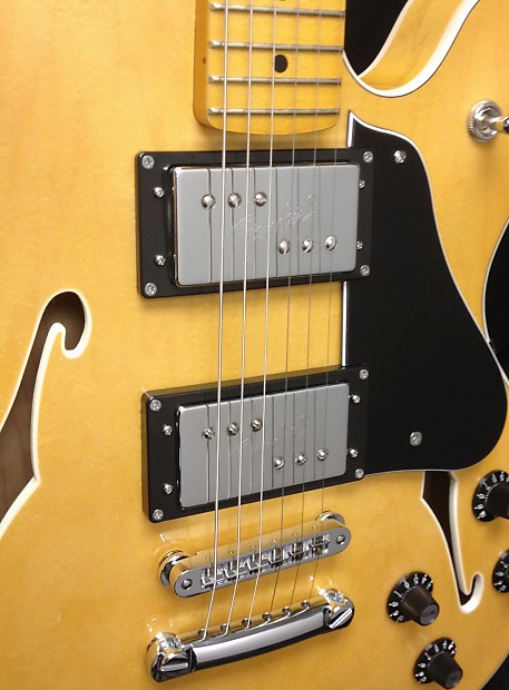 Fender Starcaster Modern Player Semi-Hollowbody Electric Fender Starcaster Modern Player Semi-Hollowbody Electric