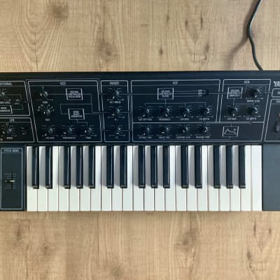 Yamaha CS-5 Monophonic Synthesizer 1978 - 1983 - Black