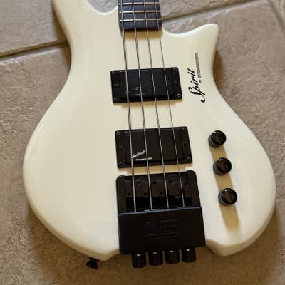 Steinberger Spirit XZ-2 Headless Bass W/upgraded Pickups and