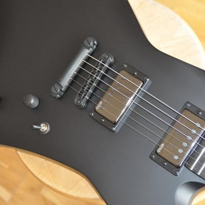 ESP LTD Snakebyte BLKS Black Satin / James Hetfield (Metallica) Signature / Made in Korea / Explorer Type image 6
