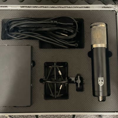 Lauten Audio LA-320 Large Diaphragm Vacuum Tube Condenser Microphone