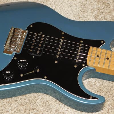 Fender Prodigy 1991 Lake Placid BLue for sale