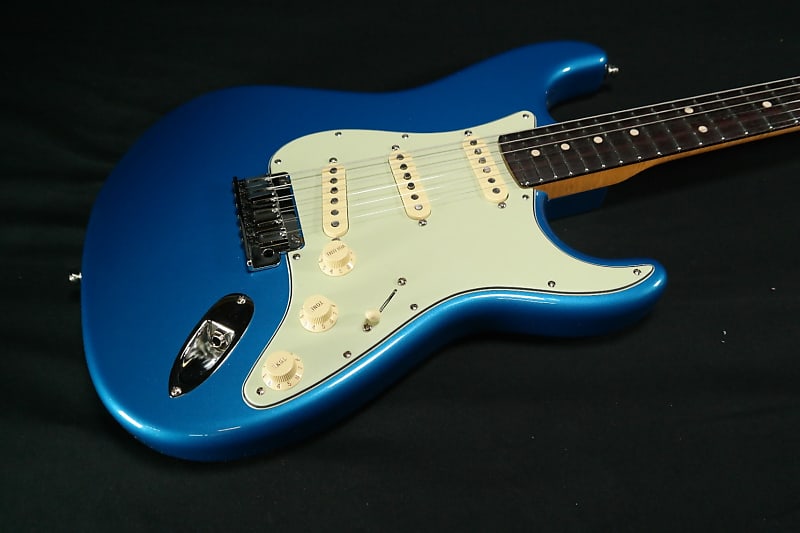 Fender Custom Shop Custom Deluxe Stratocaster | Reverb