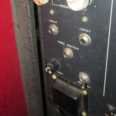 ~1964 Silvertone Model 1457 Amp In Case Faux Redburst Sparkle image 8