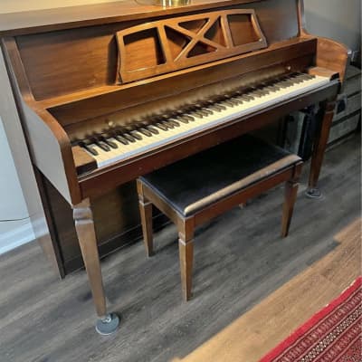 Jasper upright piano model # J442 - Wood image 2
