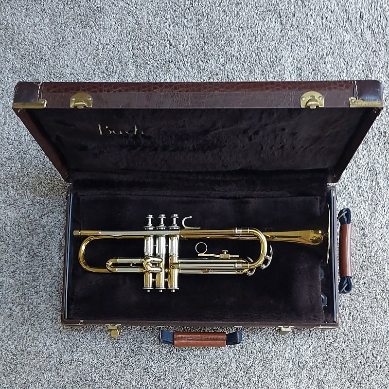 F.A. REYNOLDS PROFESSIONAL TRUMPET 1947 EXCELLENT