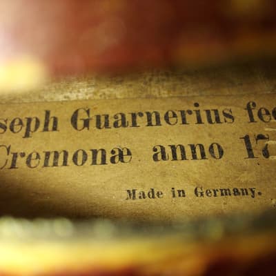 Antique Joseph Guarnerius 1/2 size Violin. Germany. Fecit Cremonae Anno 1730. image 2