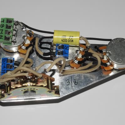 Stratocaster Solderless Wiring Harness CTS Pots 3/8" Bushings Mojotone Dijon Oak Grigsby Switchcraft image 4