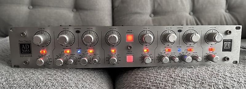 Avalon 2055 Parametric Mixing & Mastering EQ + External B2t PSU