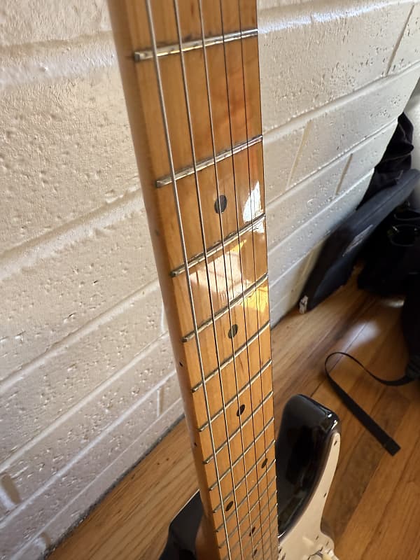 Fender Fender