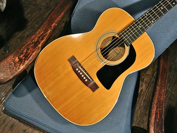 Washburn F12 Folk Guitar: Bluesy 80s Acoustic image 1