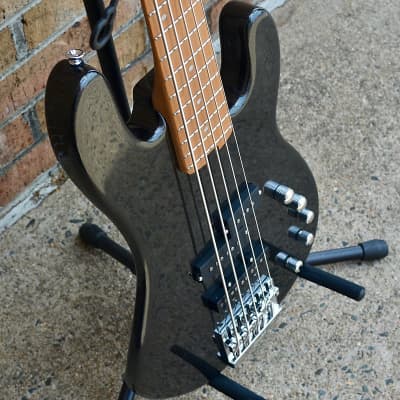 Charvel Pro-Mod San Dimas® Bass PJ V, Caramelized Maple Fingerboard, Metallic Black image 5