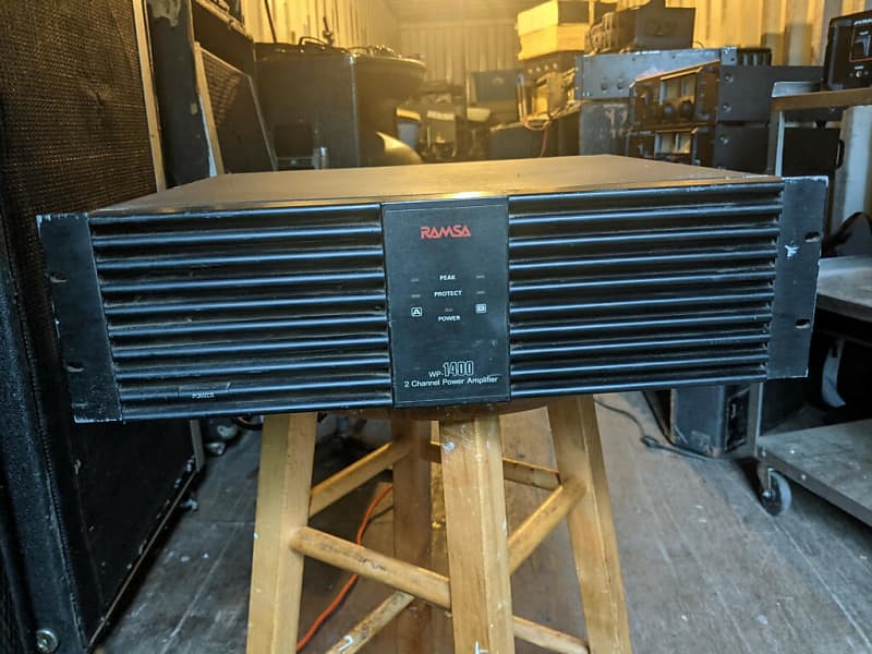 Panasonic Ramsa Professional Power Amp WP-1400