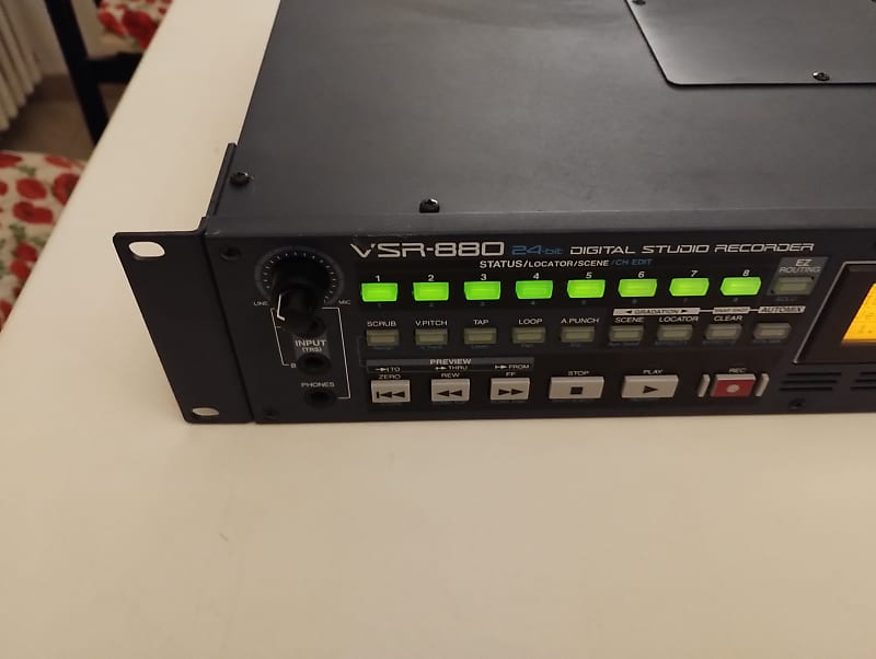 Roland VSR-880 Rackmount Digital Studio Recorder 1999 - 2001