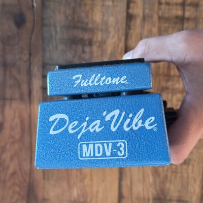 Fulltone MDV-3 Mini Deja Vibe Custom Shop Modulation Pedal