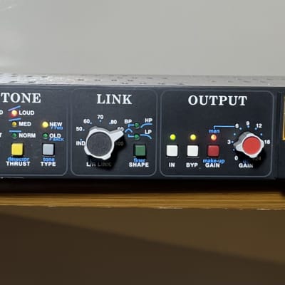 API 2500 Stereo Bus Compressor - Black image 1