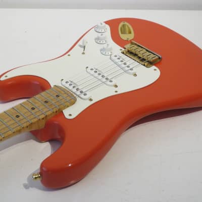 1995 Fender Custom Shop Hank Marvin Autograph Stratocaster only 64 Made image 8