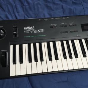 Holiday Sale -- $70 Off!  Rare Yamaha SY22 Dynamic Vector Synthesizer Keyboard AWM / AFM -- Nice! image 10