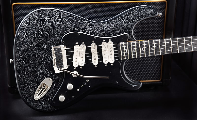 Dean Zelinsky Tagliare Z-Glide Custom Engraved Saddle Black