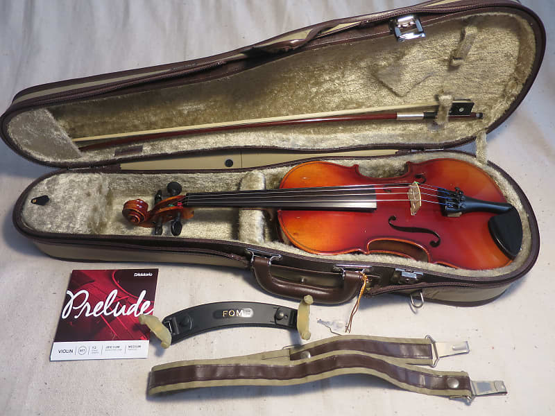 Suzuki Violin No. 300 (Intermediate), Nagoya, Japan, 1/2 Size