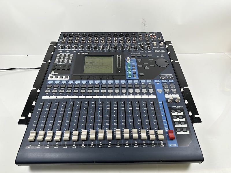 Yamaha 01V96 24-Bit/96k Digital Recording Mixer w/ | Reverb Canada