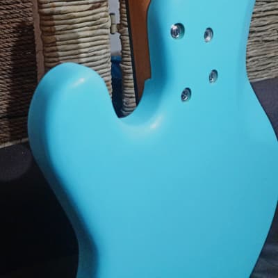 PeaceQ Custom 5 strings 24 frets bass 2023 - Bright blue image 6