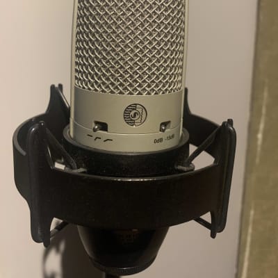 Shure KSM27 Large Diaphragm Cardioid Condenser Microphone Shure KSM27 Large Diaphragm Cardioid Condenser Microphone