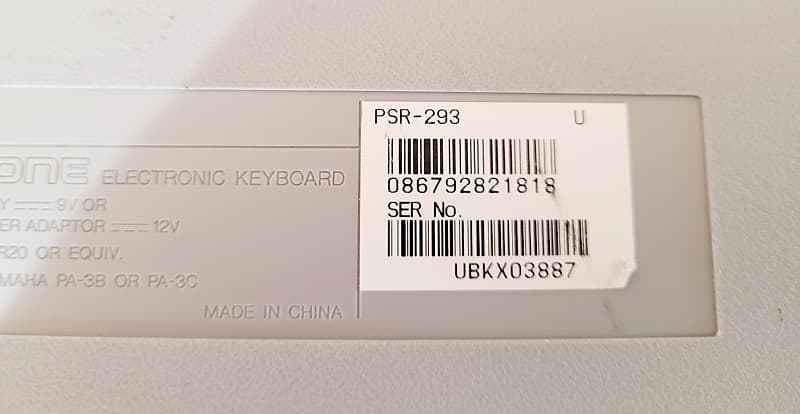 Yamaha PSR 293 61 Key Electronic Keyboard Portable Piano Yamaha PSR 293 61 Key Electronic Keyboard Portable Piano