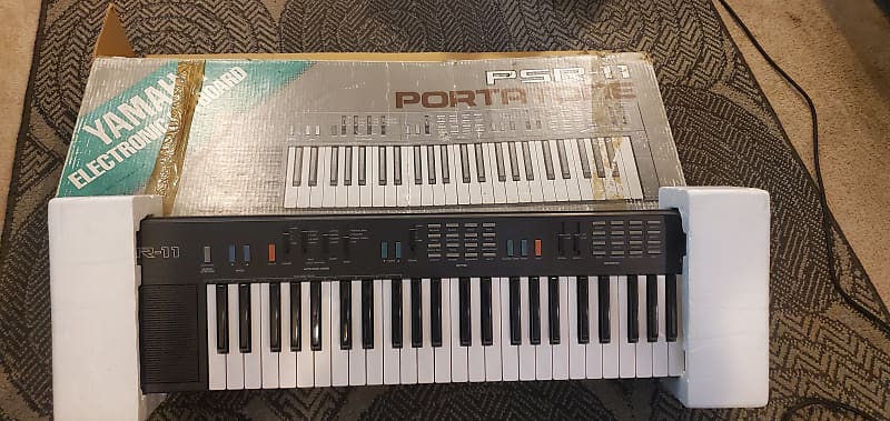 Yamaha PSR 11 | Reverb