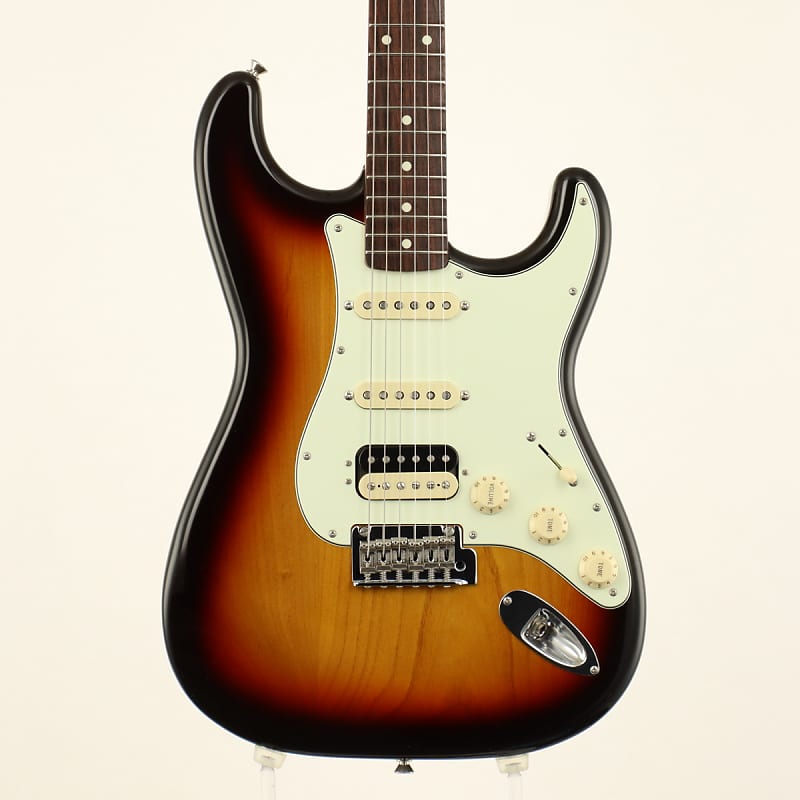 Fender Hybrid 60s Stratocaster HSS 3-Color Sunburst [SN JD20006734] [10/25]