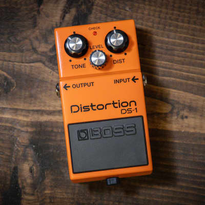 Boss DS-1 Distortion | Reverb