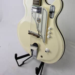 National Val Pro  84 vintage Resoglas electric guitar 1961/62 white image 6