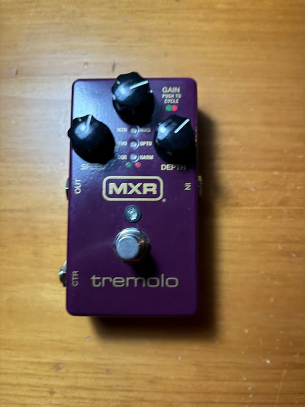 MXR M305 Tremolo