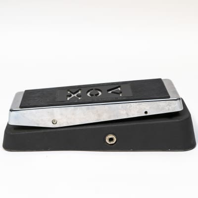 VOX V847 Wah-Wah Guitar Effect Pedal with Leather Bag image 5