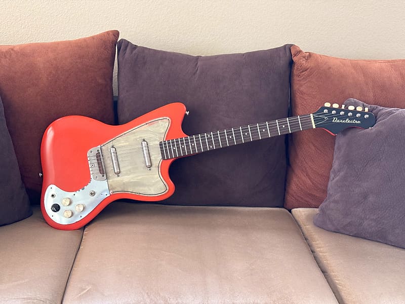 Danelectro Dead-On '67