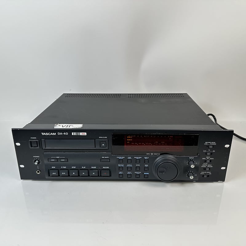 Tascam DA-40 Professional Digital Audio Tape Recorder Needs Restoration  			